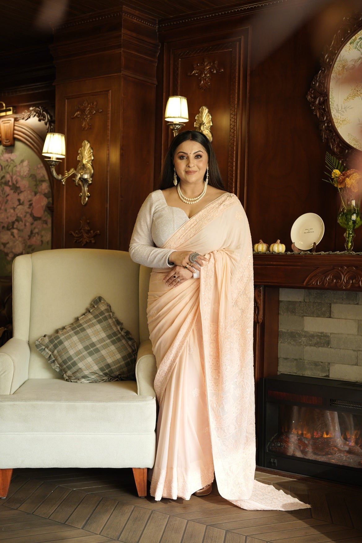 Meher Viscose Georgette Chikankari Saree- Peach