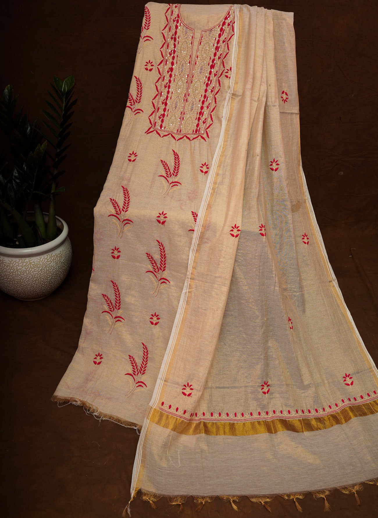 Tissue Silk- UnStitched 3 Pc Suit Set-Golden