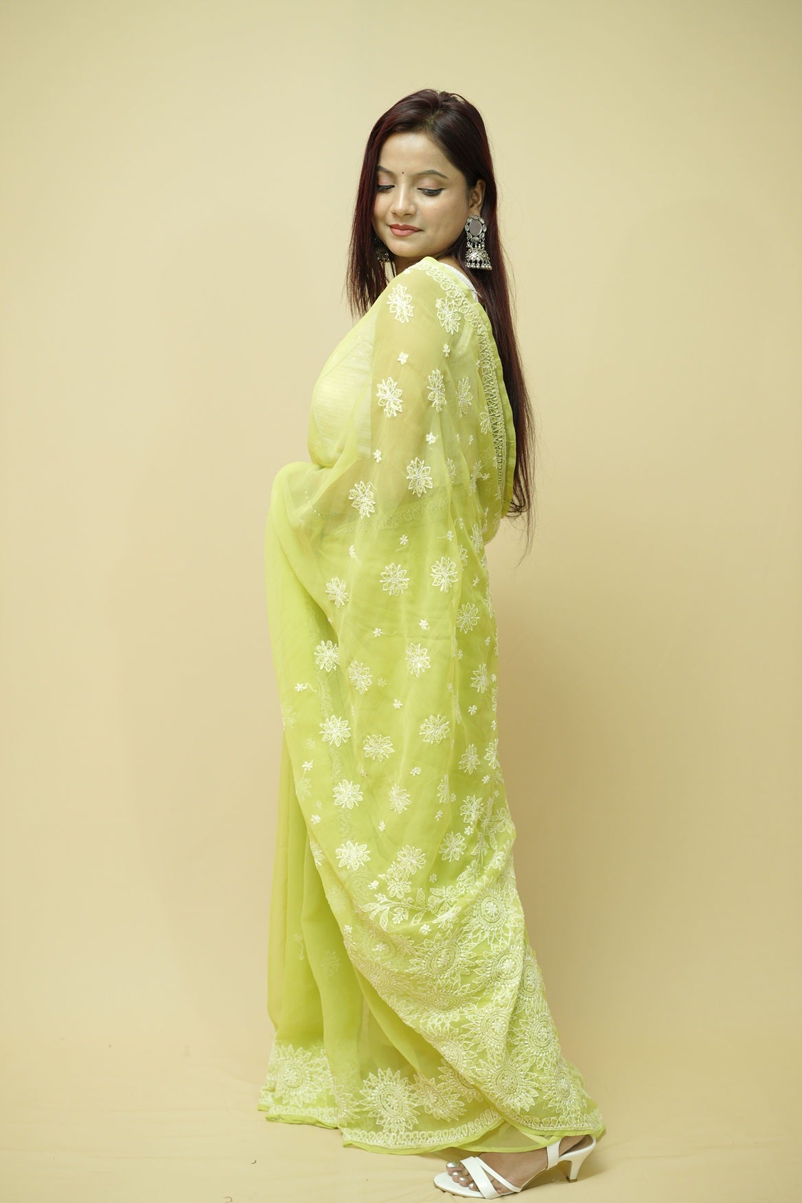 Sanya Suraj Chikankari Saree