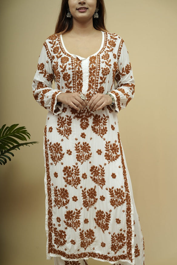 Vareesha 3D Chikankari Kurta Pant Set