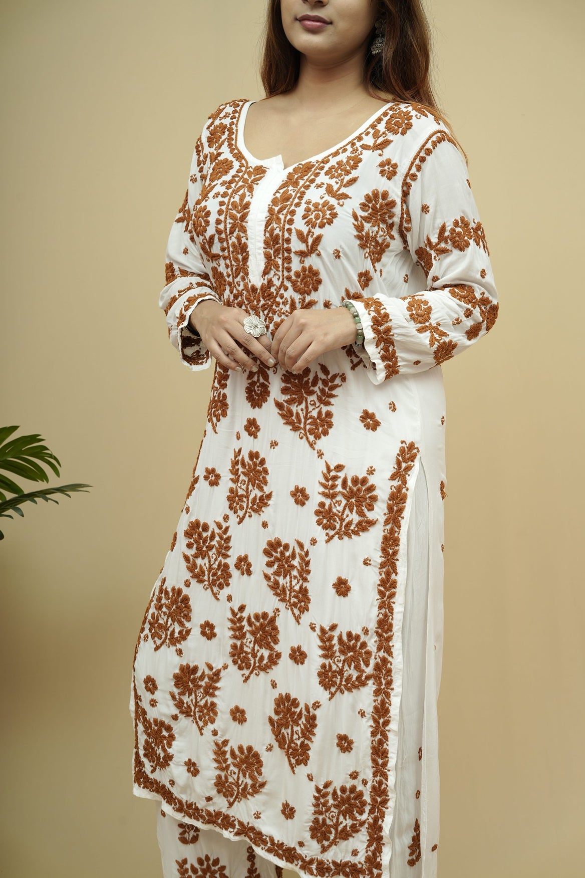 Vareesha 3D Chikankari Kurta Pant Set