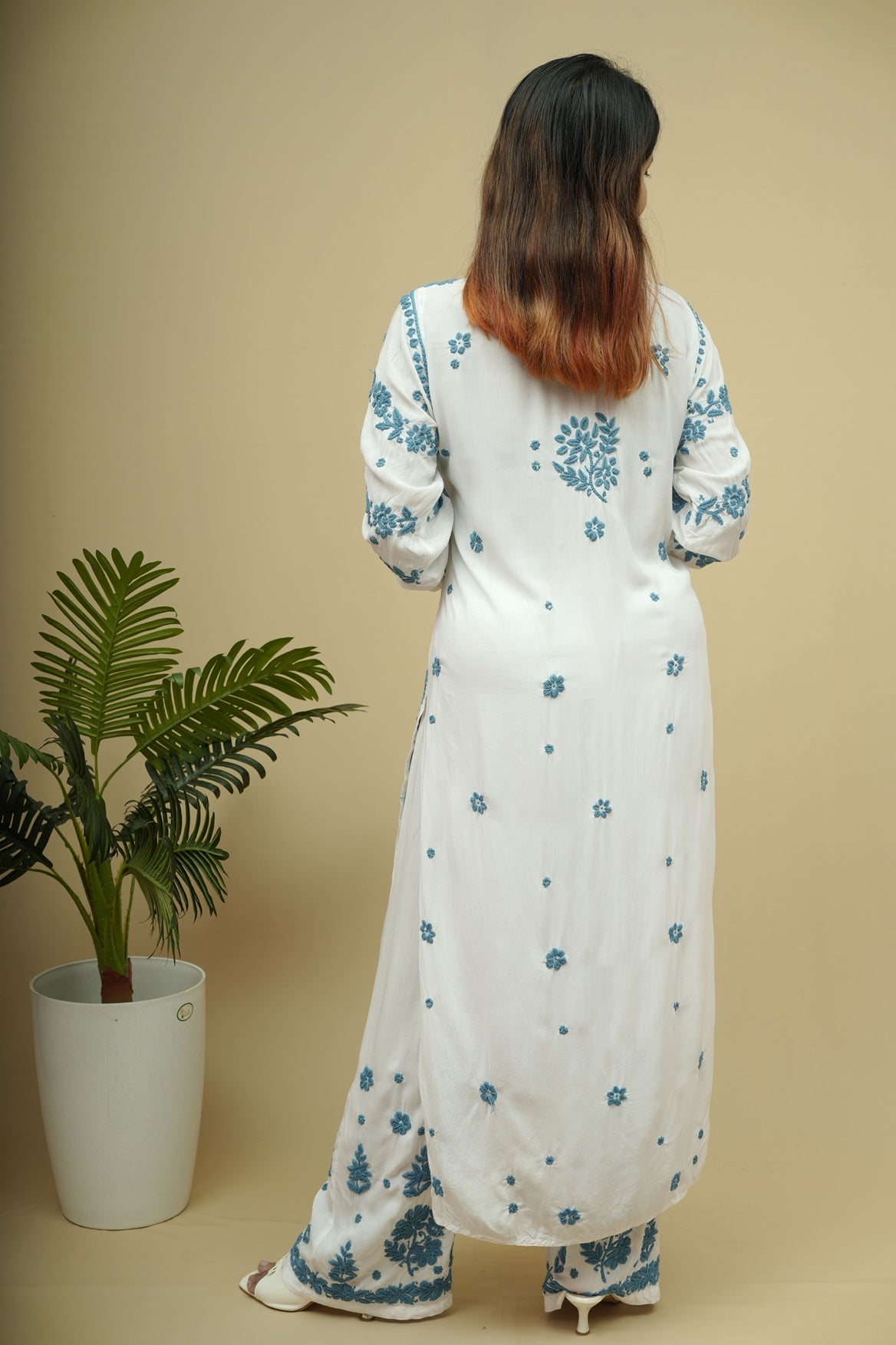 Vareesha 3D Chikankari Kurta Pant Set