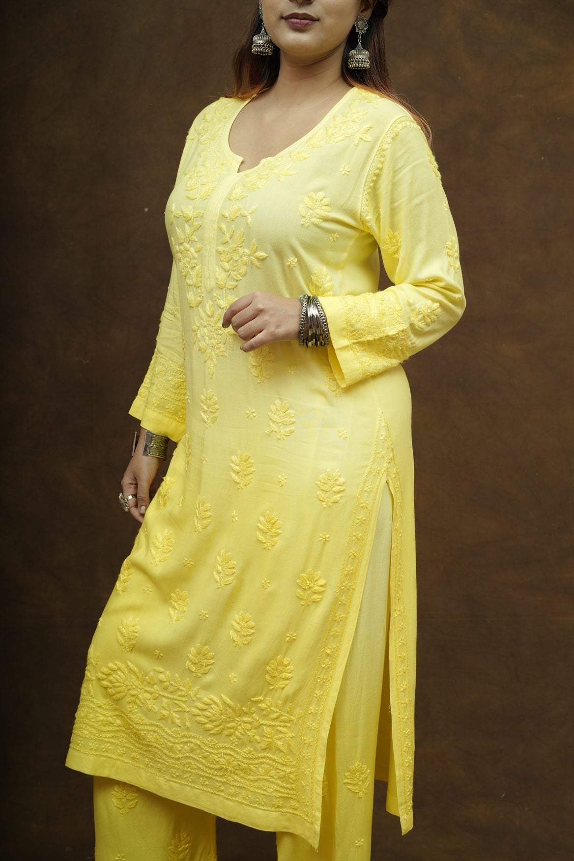 Mehza Rayon Chikankari Kurta Pant Set