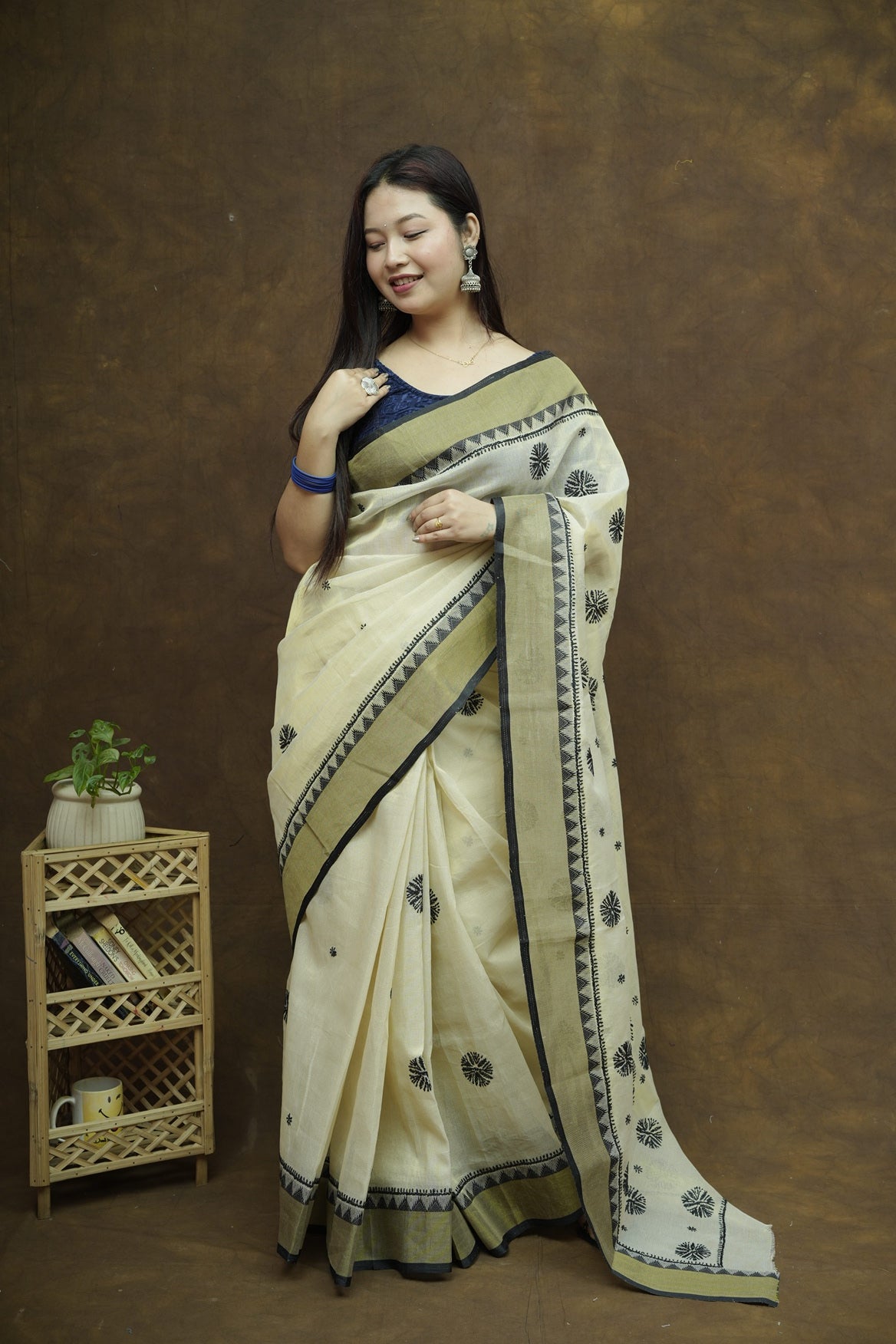Suhana Nalli Silk Chikankari Saree